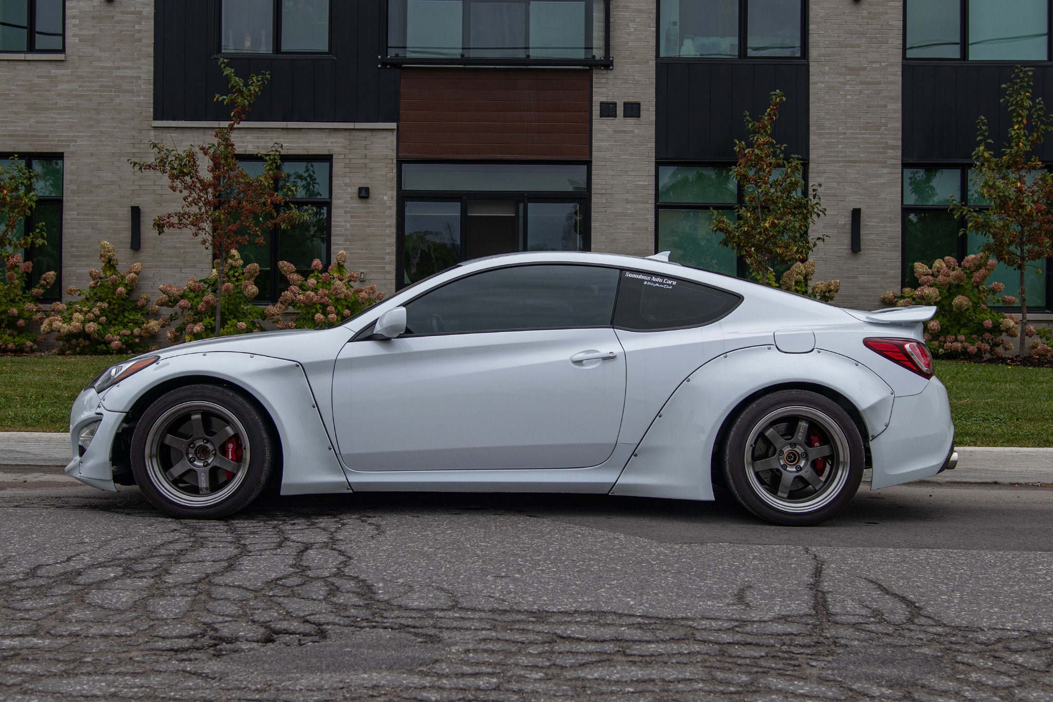 2014 Hyundai Genesis Coupe 2.0T R-spec